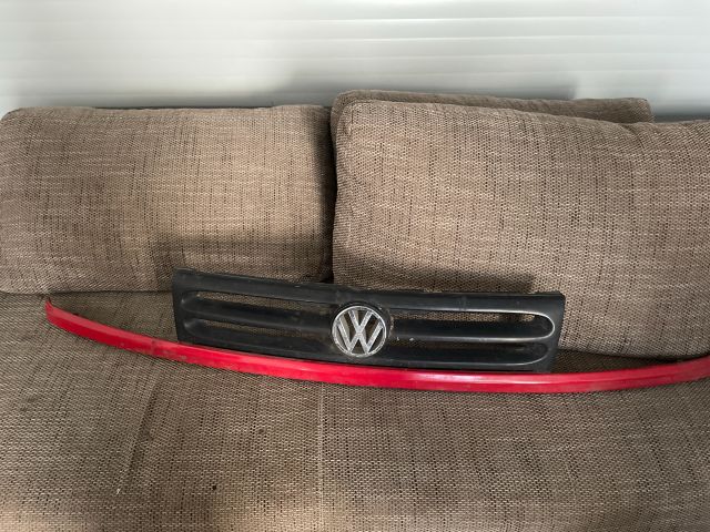 bontott VW GOLF III Hűtőrács