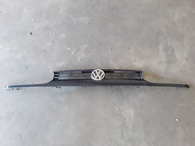 bontott VW GOLF III Hűtőrács