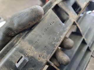 bontott VW GOLF III Hűtőrács