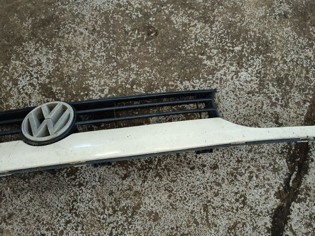 bontott VW GOLF III Hűtőrács