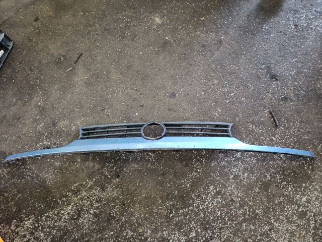 bontott VW GOLF III Hűtőrács