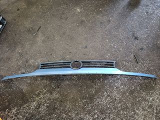 bontott VW GOLF III Hűtőrács