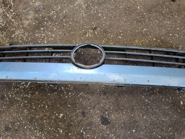 bontott VW GOLF III Hűtőrács