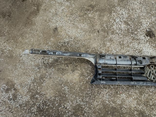 bontott VW GOLF III Hűtőrács