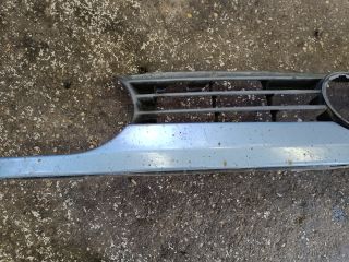 bontott VW GOLF III Hűtőrács