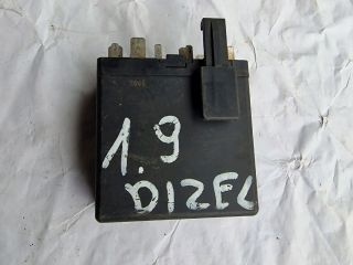 bontott VW GOLF III Izzító Relé