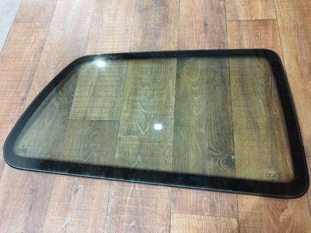 bontott VW GOLF III Jobb C Oszlop Oldalablak Üveg