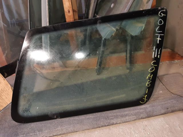 bontott VW GOLF III Jobb Csomagtérajtó Ablak