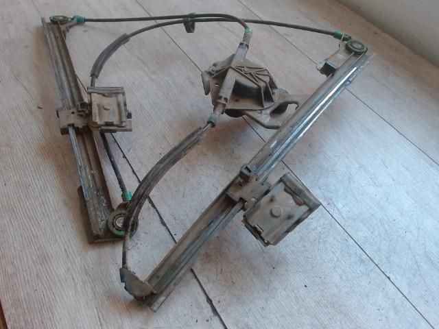 bontott VW GOLF III Jobb első Ablakemelő Szerkezet (Mechanikus)