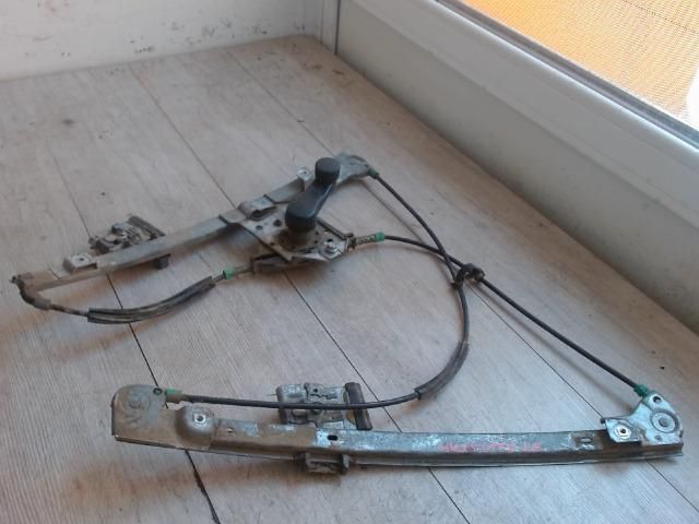 bontott VW GOLF III Jobb első Ablakemelő Szerkezet (Mechanikus)