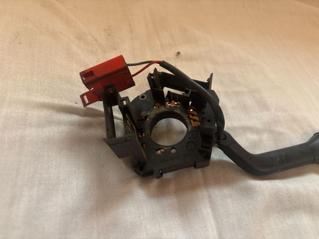 bontott VW GOLF III Jobb első Ablaktörlő Kar