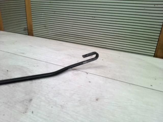 bontott VW GOLF III Jobb első Ablaktörlő Kar