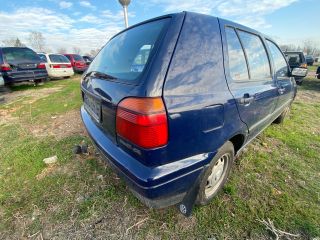 bontott VW GOLF III Jobb első Ajtó (Üres lemez)