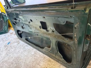 bontott VW GOLF III Jobb első Ajtó (Üres lemez)