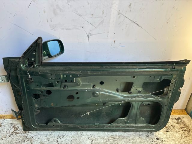 bontott VW GOLF III Jobb első Ajtó (Üres lemez)