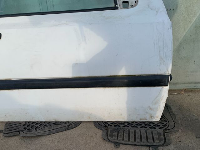 bontott VW GOLF III Jobb első Ajtó (Üres lemez)