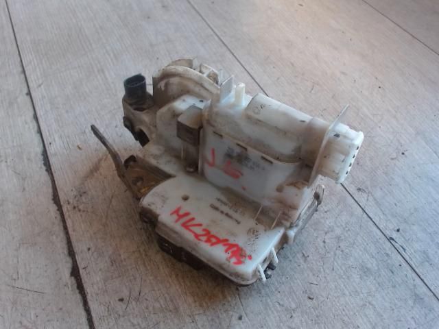 bontott VW GOLF III Jobb első Ajtózár