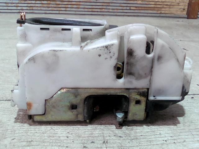 bontott VW GOLF III Jobb első Ajtózár