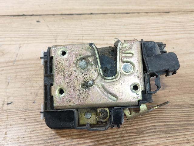 bontott VW GOLF III Jobb első Ajtózár