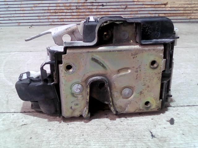 bontott VW GOLF III Jobb első Ajtózár