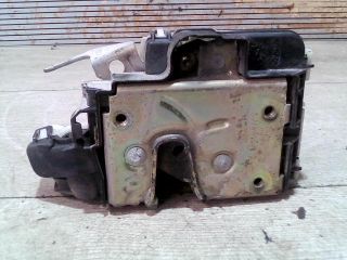 bontott VW GOLF III Jobb első Ajtózár