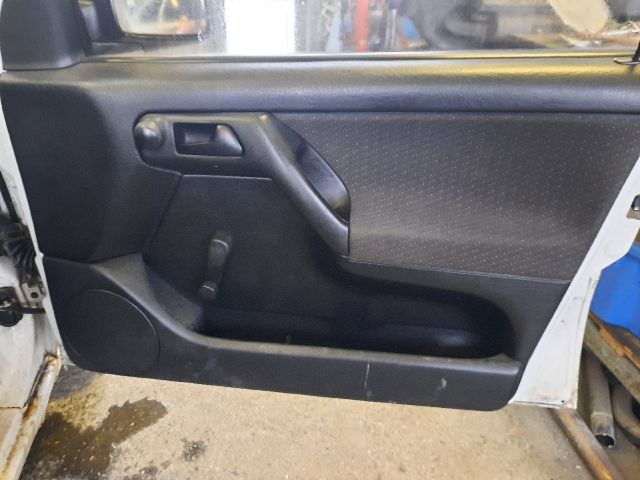 bontott VW GOLF III Jobb első Biztonsági Öv Csat