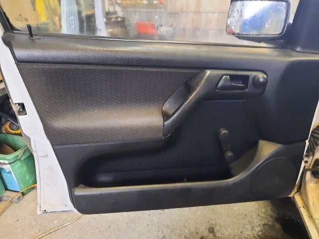 bontott VW GOLF III Jobb első Biztonsági Öv Csat