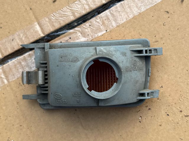 bontott VW GOLF III Jobb első Irányjelző