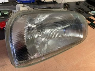 bontott VW GOLF III Jobb Fényszóró