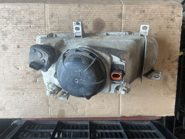 bontott VW GOLF III Jobb Fényszóró