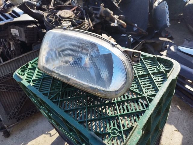 bontott VW GOLF III Jobb Fényszóró