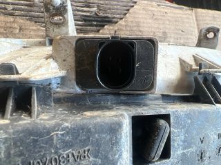 bontott VW GOLF III Jobb Fényszóró