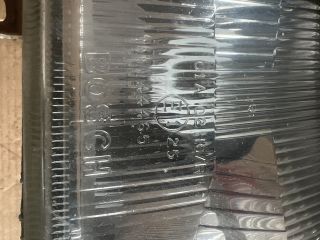 bontott VW GOLF III Jobb Fényszóró