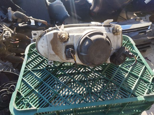 bontott VW GOLF III Jobb Fényszóró