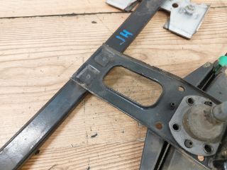 bontott VW GOLF III Jobb hátsó Ablakemelő Szerkezet (Mechanikus)