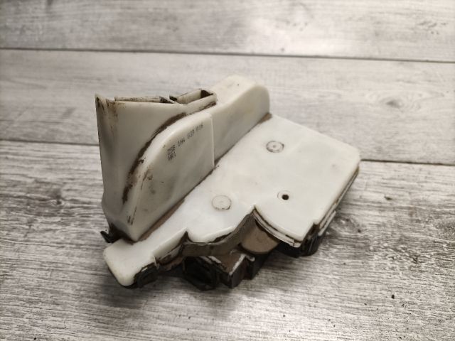 bontott VW GOLF III Jobb hátsó Ajtózár