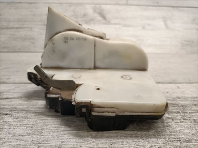 bontott VW GOLF III Jobb hátsó Ajtózár