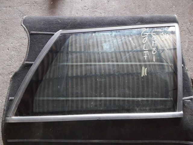 bontott VW GOLF III Jobb hátsó Fixüveg (Ajtóban)