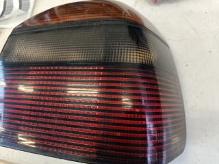 bontott VW GOLF III Jobb Hátsó Lámpa