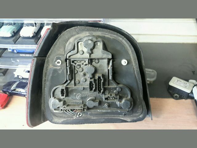 bontott VW GOLF III Jobb Hátsó Lámpa