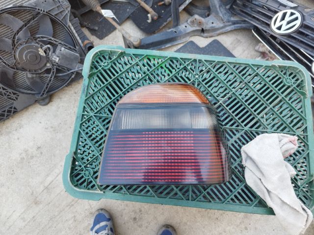 bontott VW GOLF III Jobb Hátsó Lámpa