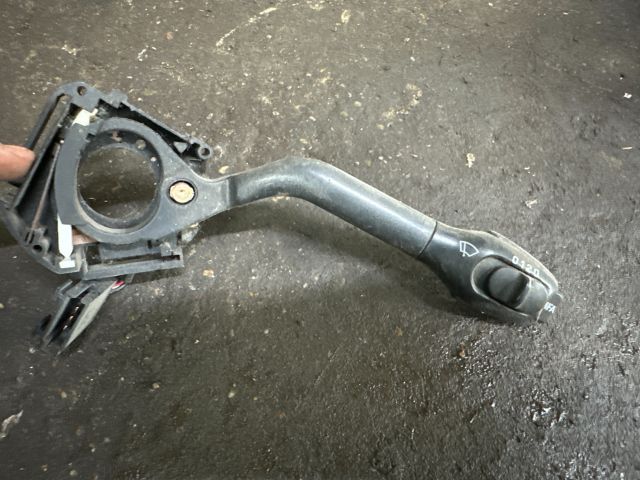 bontott VW GOLF III Jobb Kormánykapcsoló Ablaktörlő