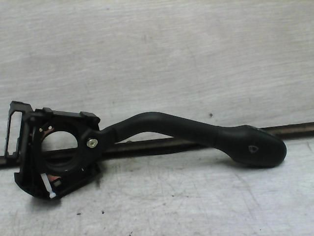 bontott VW GOLF III Jobb Kormánykapcsoló Ablaktörlő