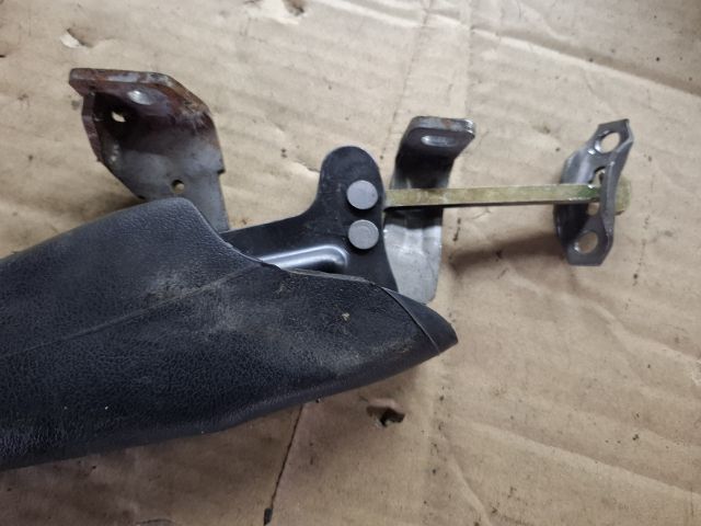 bontott VW GOLF III Kézifék Kar