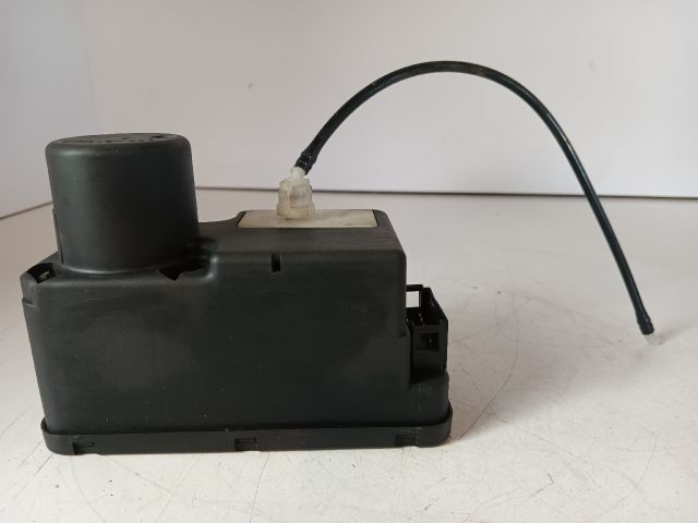 bontott VW GOLF III Központizár Elektronika