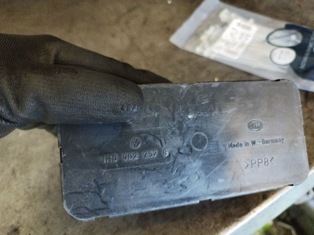 bontott VW GOLF III Központizár Motor (Pozíciófüggetlen)