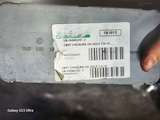 bontott VW GOLF III Központizár Motor (Pozíciófüggetlen)