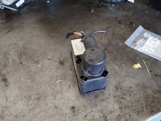 bontott VW GOLF III Központizár Motor (Pozíciófüggetlen)