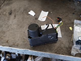 bontott VW GOLF III Központizár Motor (Pozíciófüggetlen)