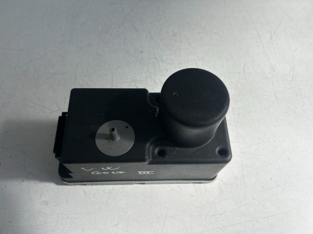 bontott VW GOLF III Központizár Motor (Pozíciófüggetlen)